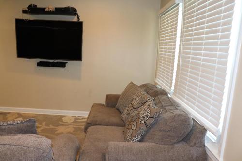 Private Room at Home near IAD-Sterling