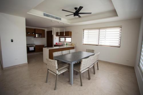 Ocean view 4 BR house- Beach, Private pool & jacuzzi