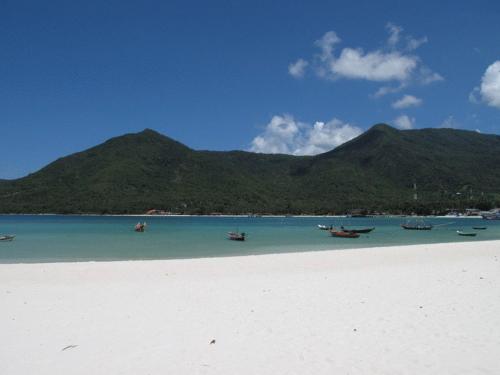 Malibu Beach Bungalows