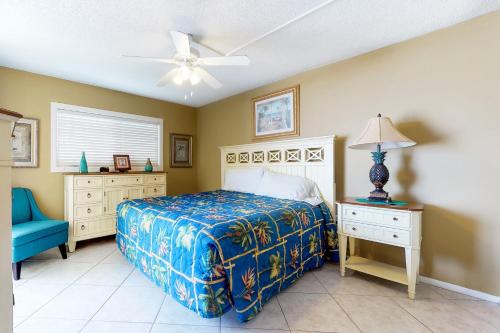 Regency Towers - image 6