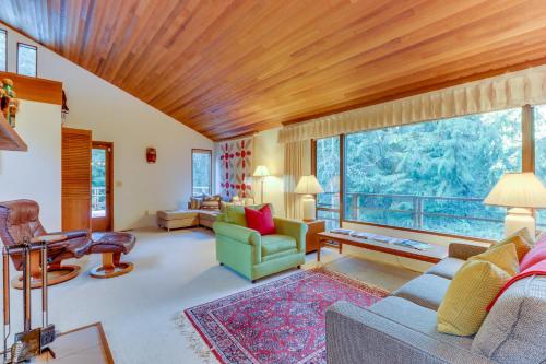 Sleeping Raven Woodland Retreat in 安吉利斯港