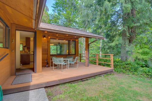 Sleeping Raven Woodland Retreat in 安吉利斯港