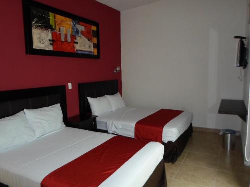 Hotel Montroi City in Colima
