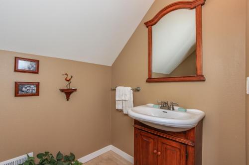 Crystal Rose Home and Cottage - main image