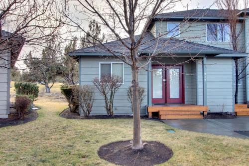 Eagle Crest Resort on Golf Course with Hot Tub