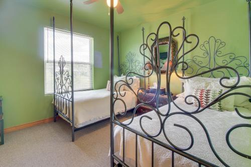 Johnson City River Retreat - main image