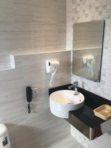 Muscat Palm Hotel فندق نخيل مسقط