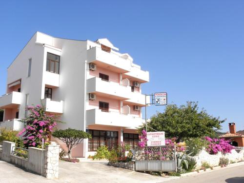  Apartments Katarina, Pension in Sveti Petar