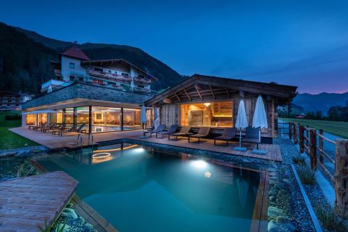 218270672 Alpinhotel Berghaus spa