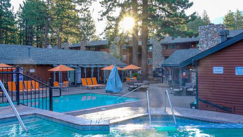 3 Peaks Resort&Beach Club - Accommodation - South Lake Tahoe