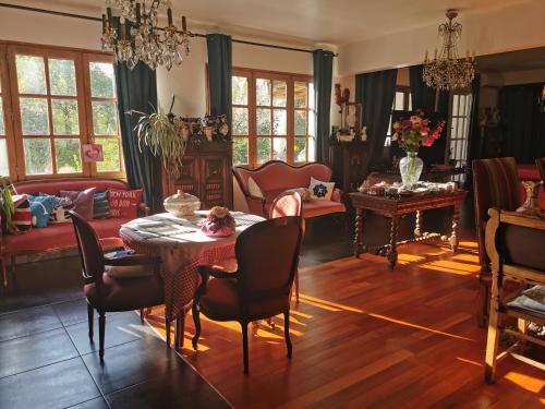 ห้องอาหาร, Hotel bar b'rock in กาเกส์