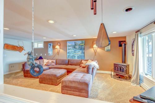 Keeler's Bay Get Away - image 7
