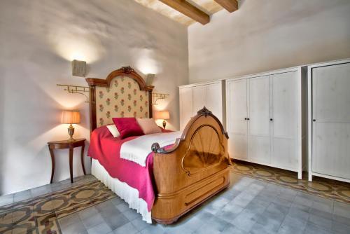 Four-Bedroom House image 6
