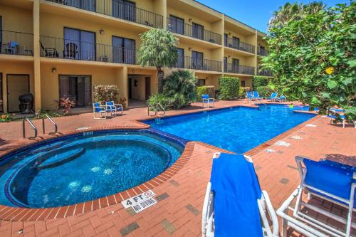 Ventura Condominiums #208 - image 5