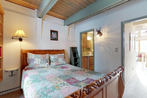 Dillon's Best Nest Main House - image 5
