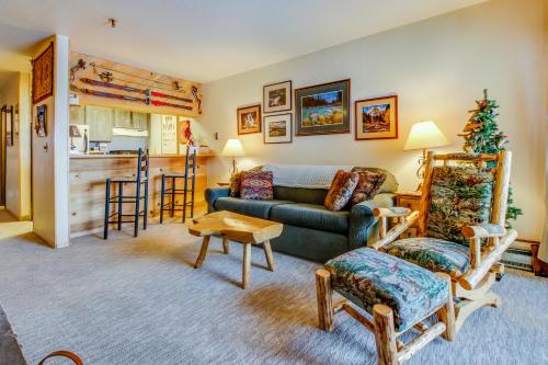 Slopeside Paradise at Axtel - Apartment - Mount Crested Butte