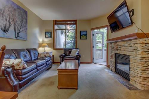 Powderhorn Lodge 102: Sego Lily Suite - image 2