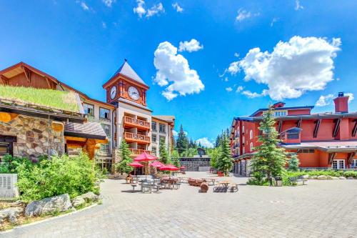 Eagle Springs West 403: Blackbird Suite - image 2