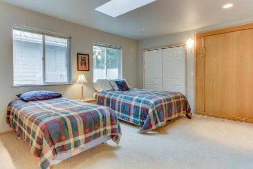 Shoal Bay Luxury Home - image 4