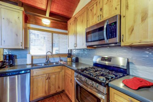 Indian Hills Hideaway - image 8