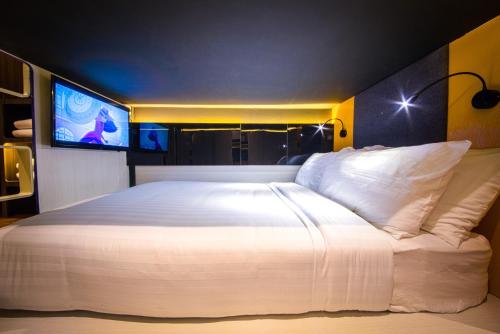 CUBE Family Boutique Capsule Hotel at Chinatown