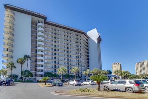 605 Edgewater Tower 2