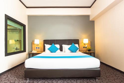 Kinta Riverfront Hotel & Suites Room Type - Superior Deluxe Room