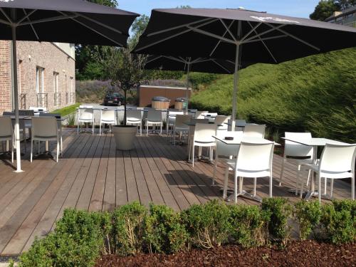 New Hotel de Lives - image 14