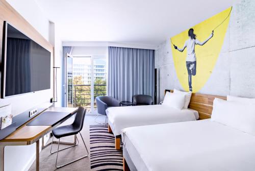 Novotel Warszawa Airport - image 11