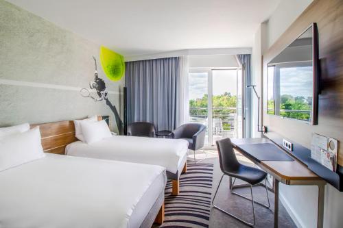 Novotel Warszawa Airport - image 12