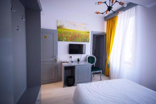 HOTEL GLARIS in Lungani