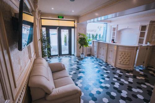 HOTEL GLARIS in Lungani