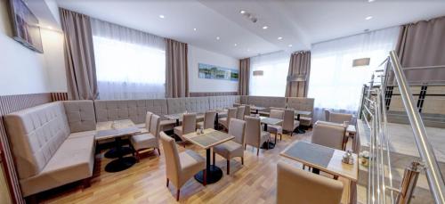 ห้องอาหาร, โรงแรมเดนบู (Hotel Denbu) near สนามบินฮัมบวร์ค