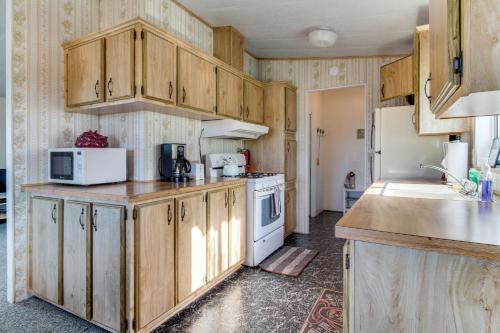 Driftwood Cottage - image 9