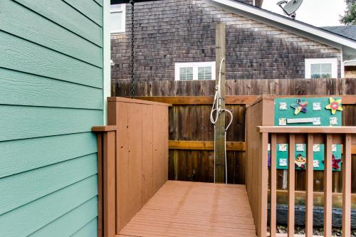 Darrs Beach Cottage - image 8