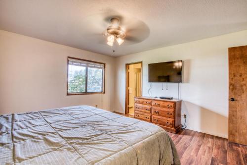 Bay Bridge Beach House - image 3
