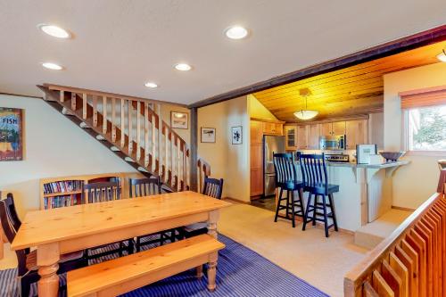 Sunburst Sugaree Condo - image 7