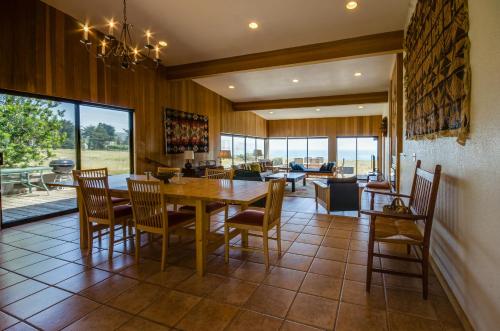 Aloha House - image 3