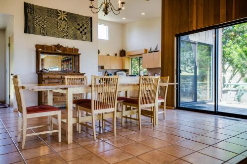 Aloha House - image 4