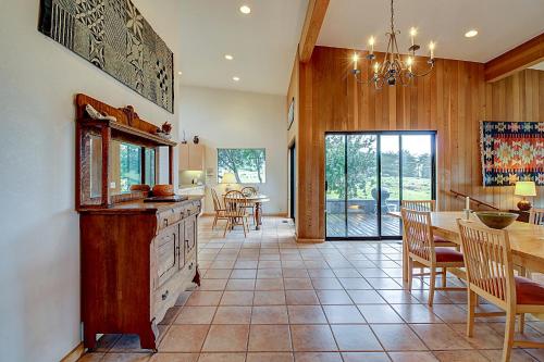 Aloha House - image 7