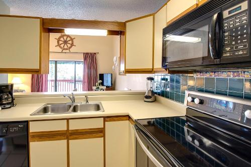 The Inn at St. Thomas Square #514 - image 9