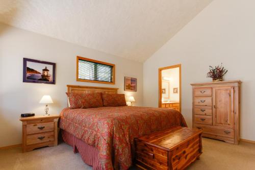 Filbert Lane 13 | Discover Sunriver - image 8