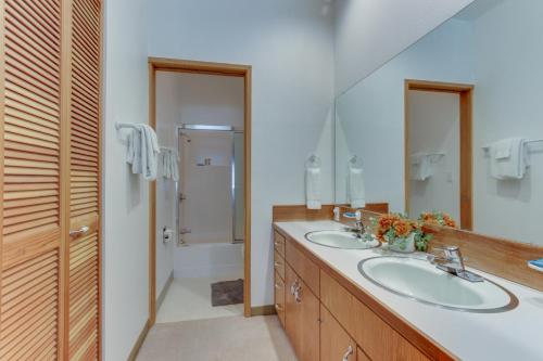 Meadow House 19 | Discover Sunriver - main image