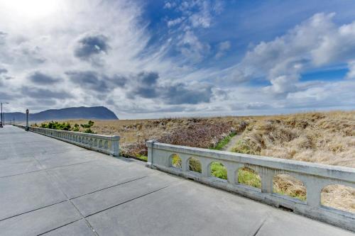Garden by the Sea – Seaside, OR