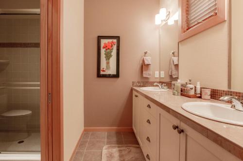 23 Fremont Crossing Sunriver - image 9