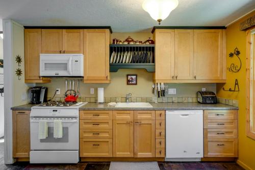 1 Pine Mountain - image 5