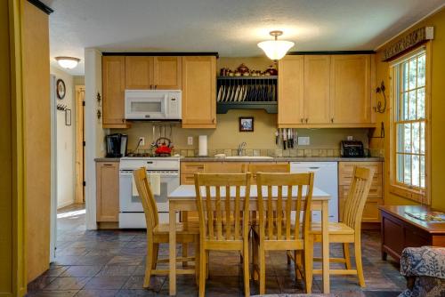 1 Pine Mountain - image 8