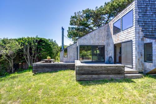 The Glass House - image 4