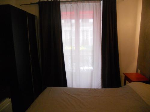 Hotel Pacific - image 11