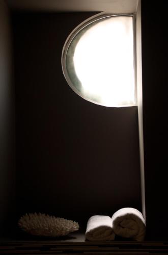 Single Room image 6